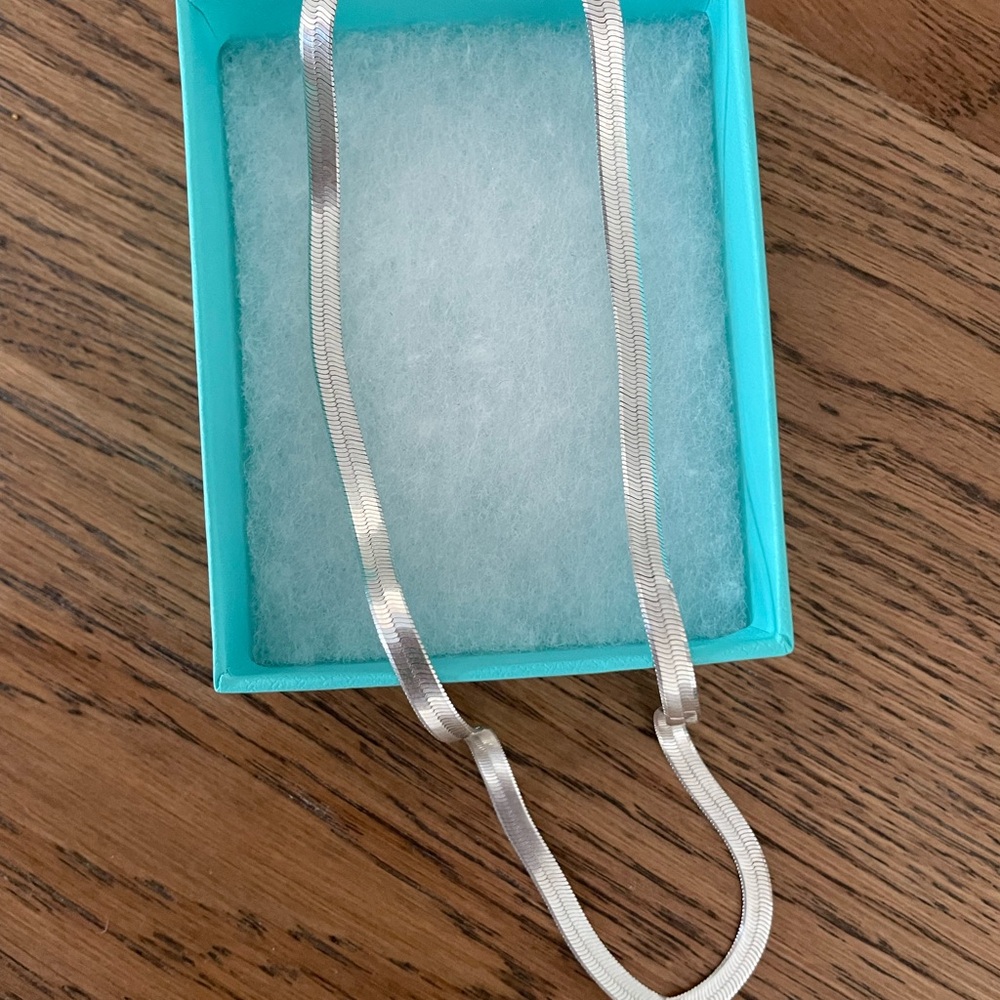 Elegant Snake Silver Necklace. 925 Silver from Italy.